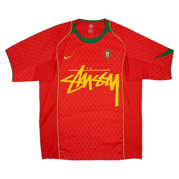 Camiseta Edición Especial Retro Portugal x Stüssy