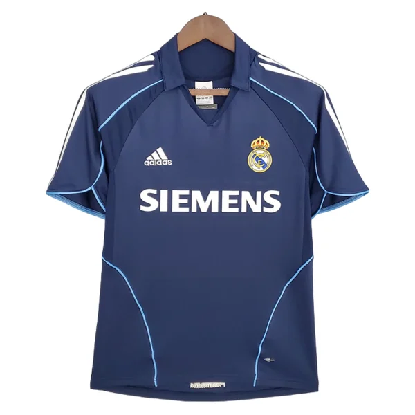 Retro Real Madrid 05/06 2ª Equipación